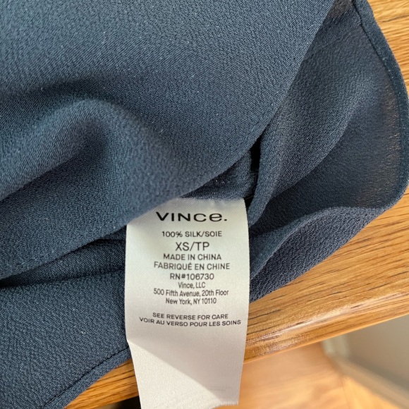 VINCE SLEEVELESS BLOUSE - Picture 4 of 9